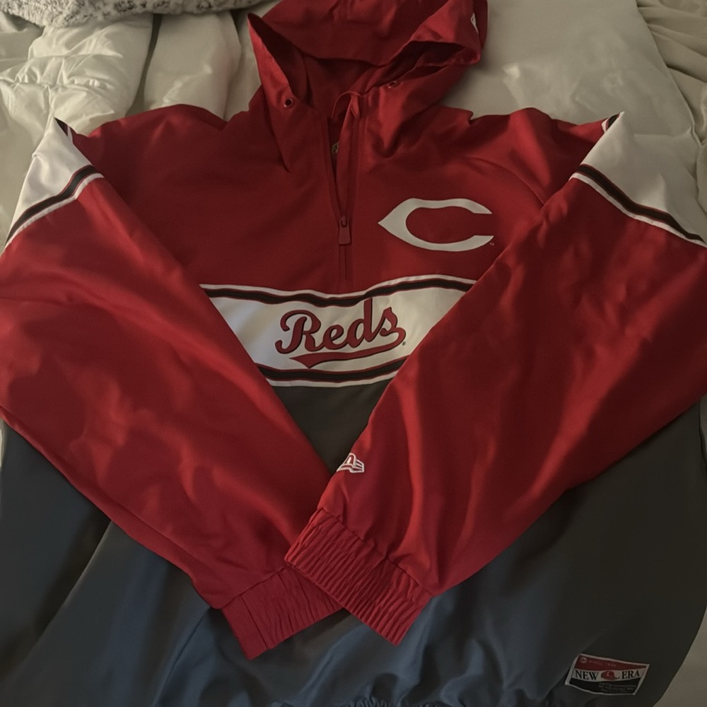 Cincinnati reds windbreaker
